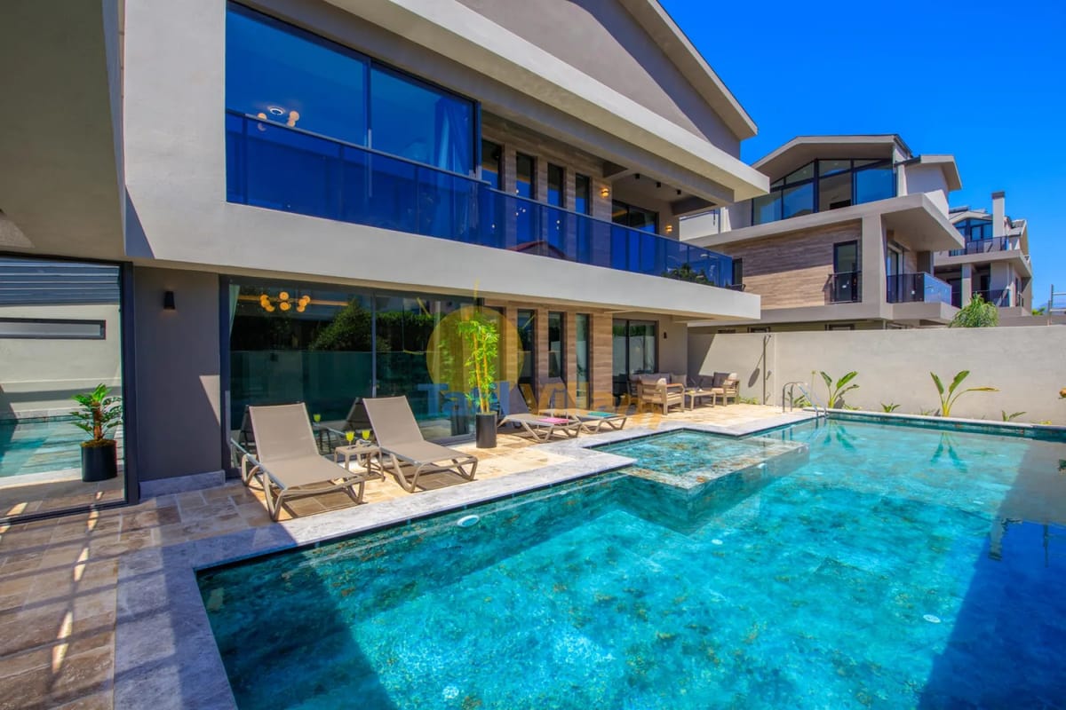 Elite Deluxe Villa