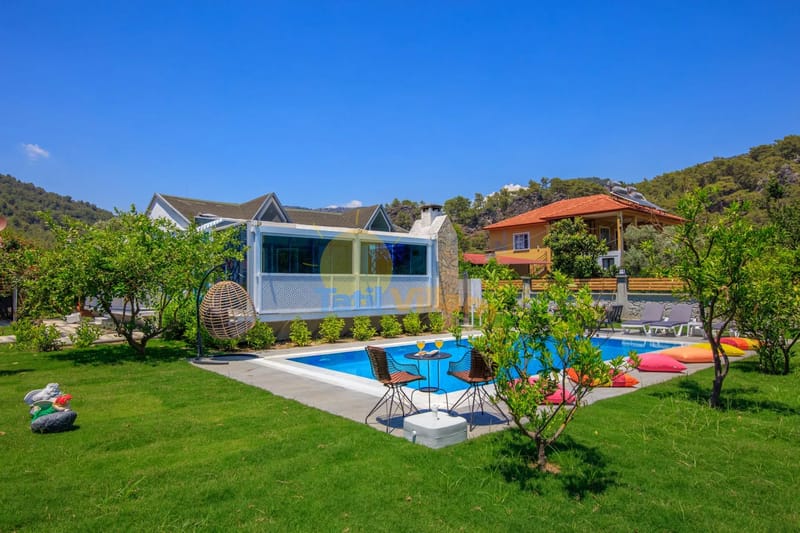Villa Dolphin
