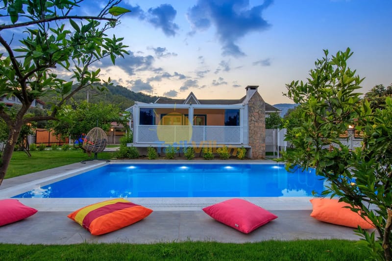 Villa Dolphin