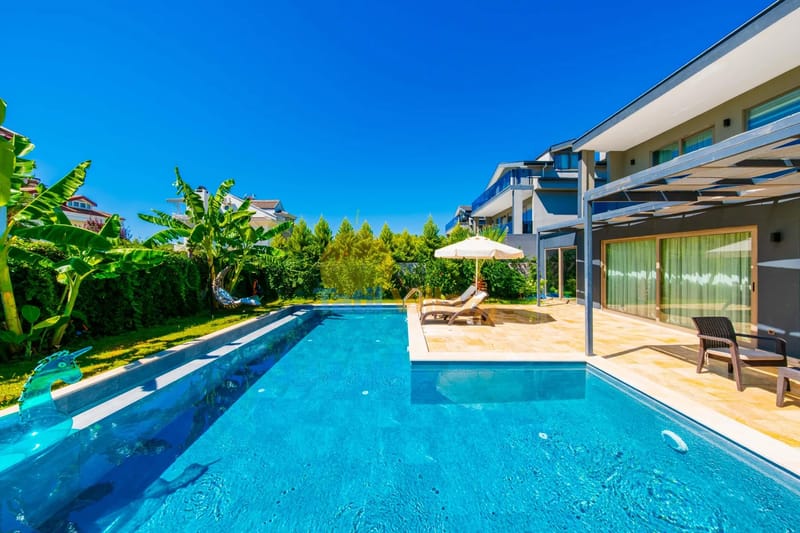 Villa Light gallery image