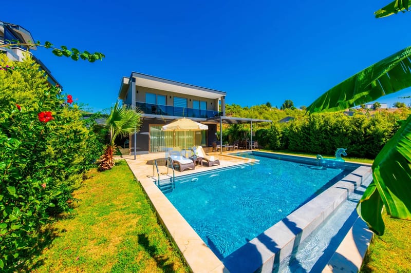Villa Light gallery image