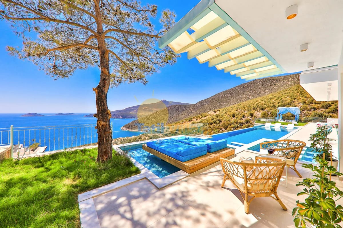 Villa Marble