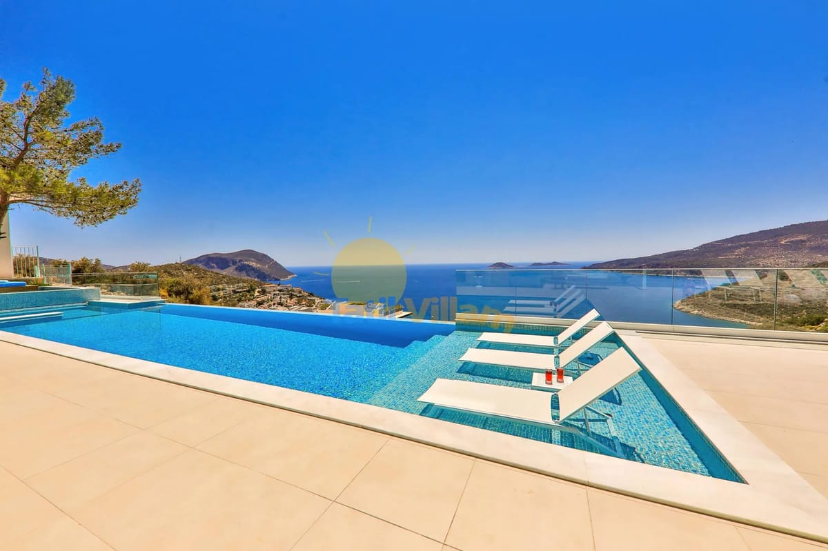 Villa Marble