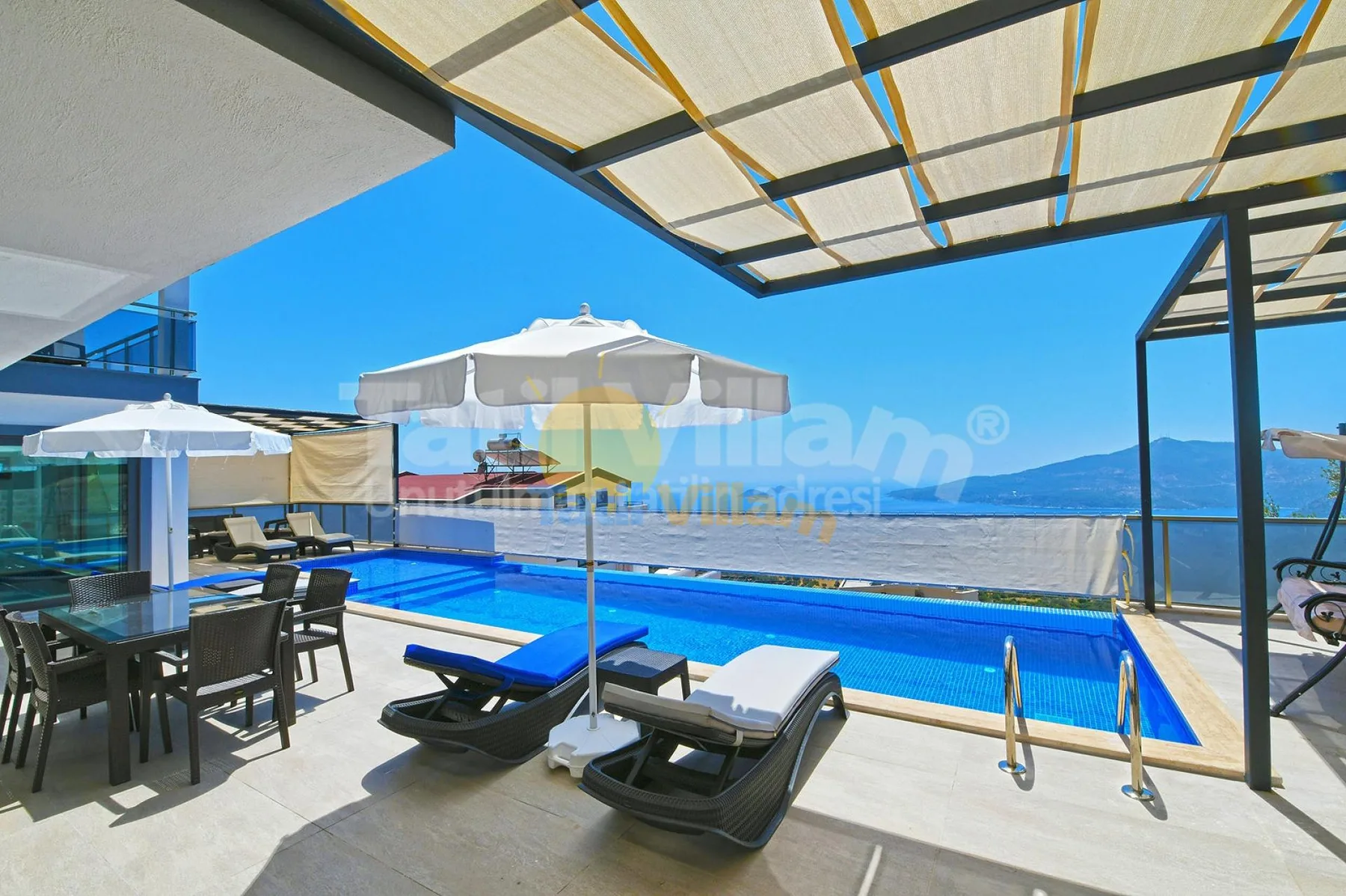 Villa Lion