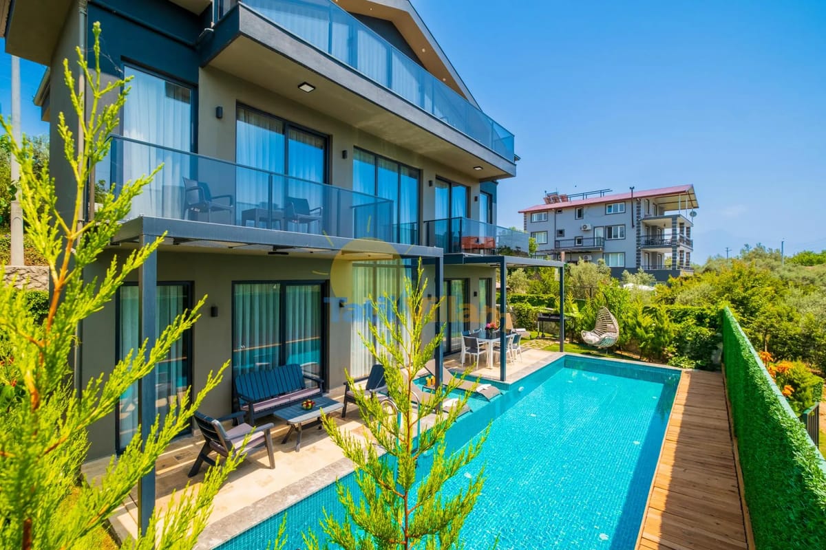 Villa Daylight
