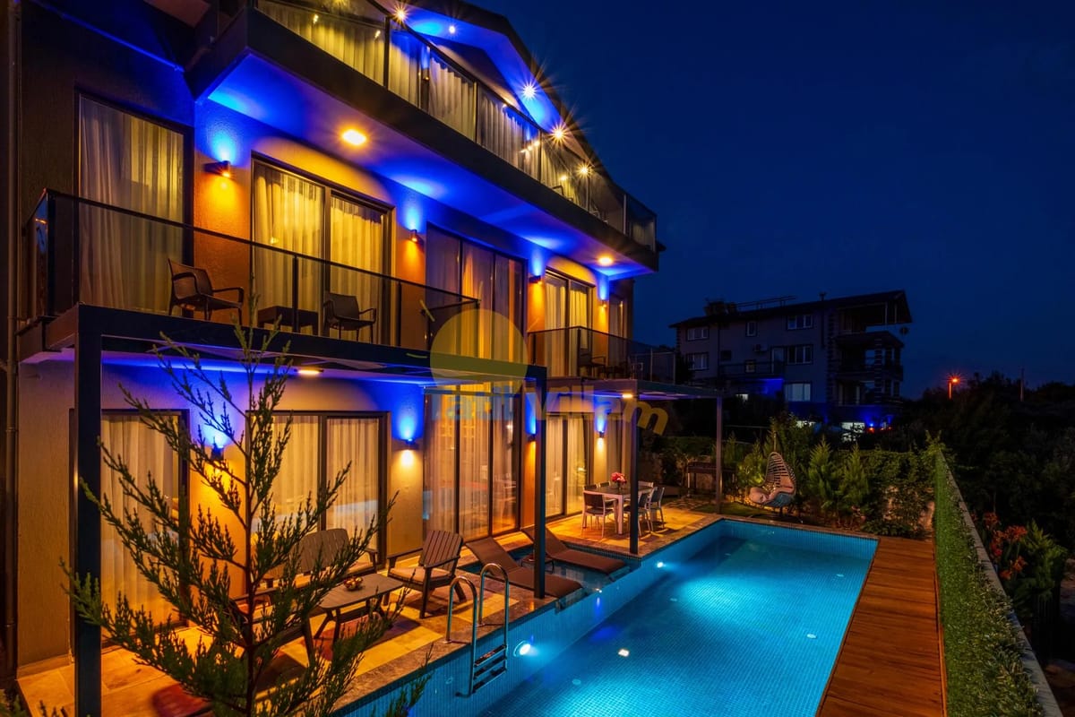 Villa Daylight