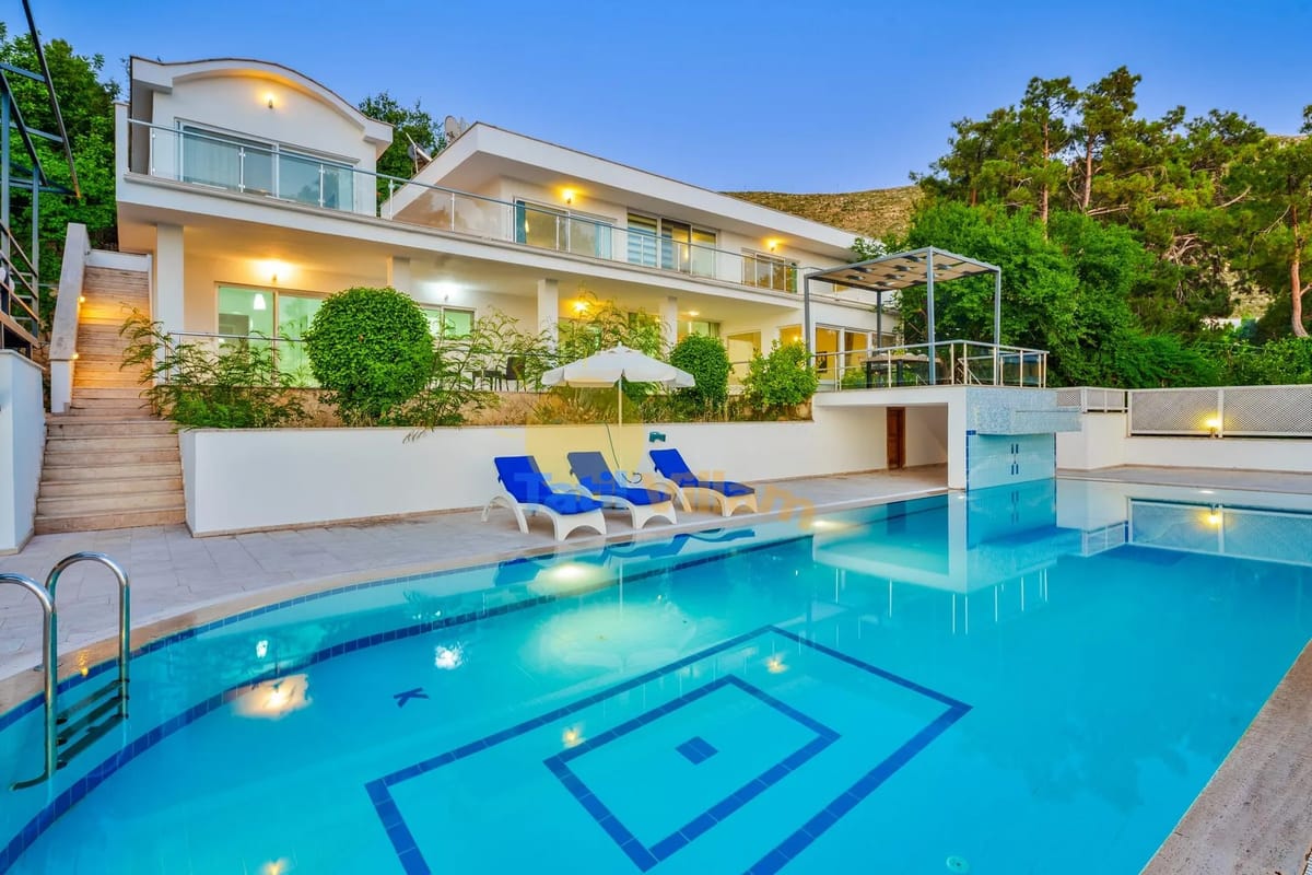 Villa Nirvana