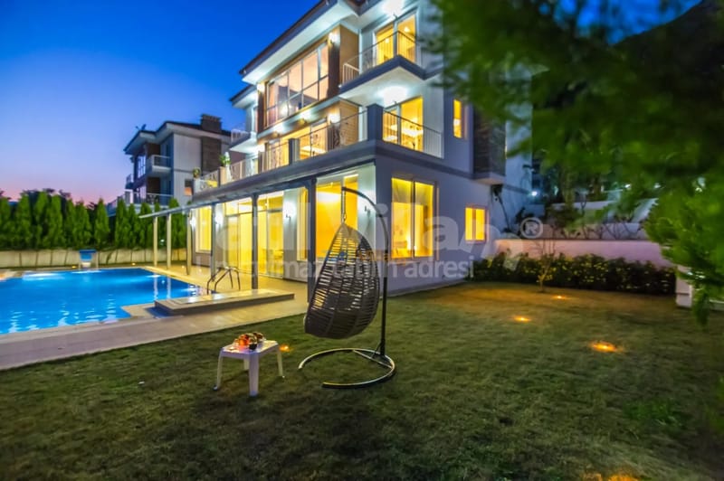 Villa Elya