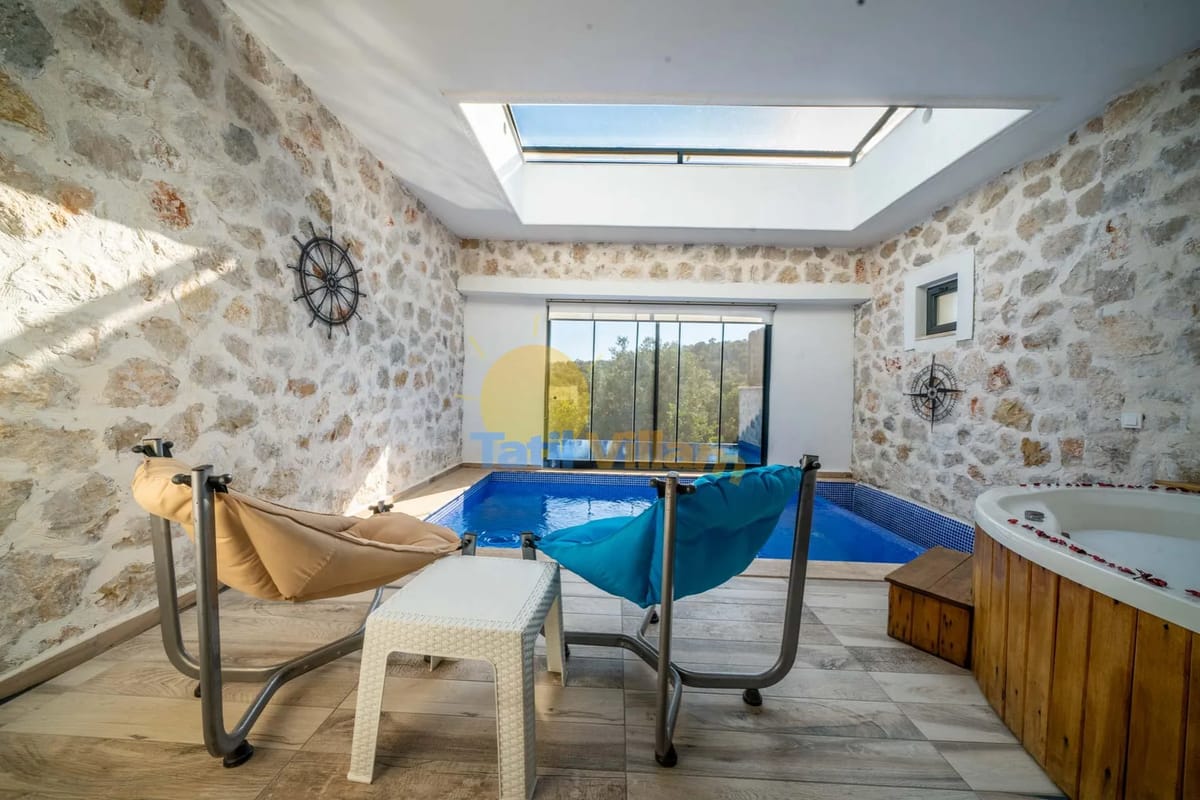 Villa Batı