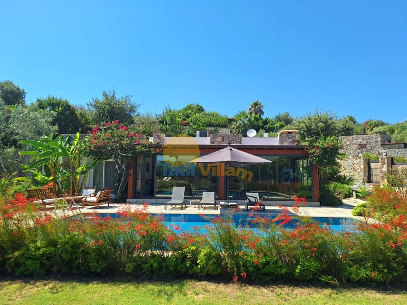 Villa Garden property photo