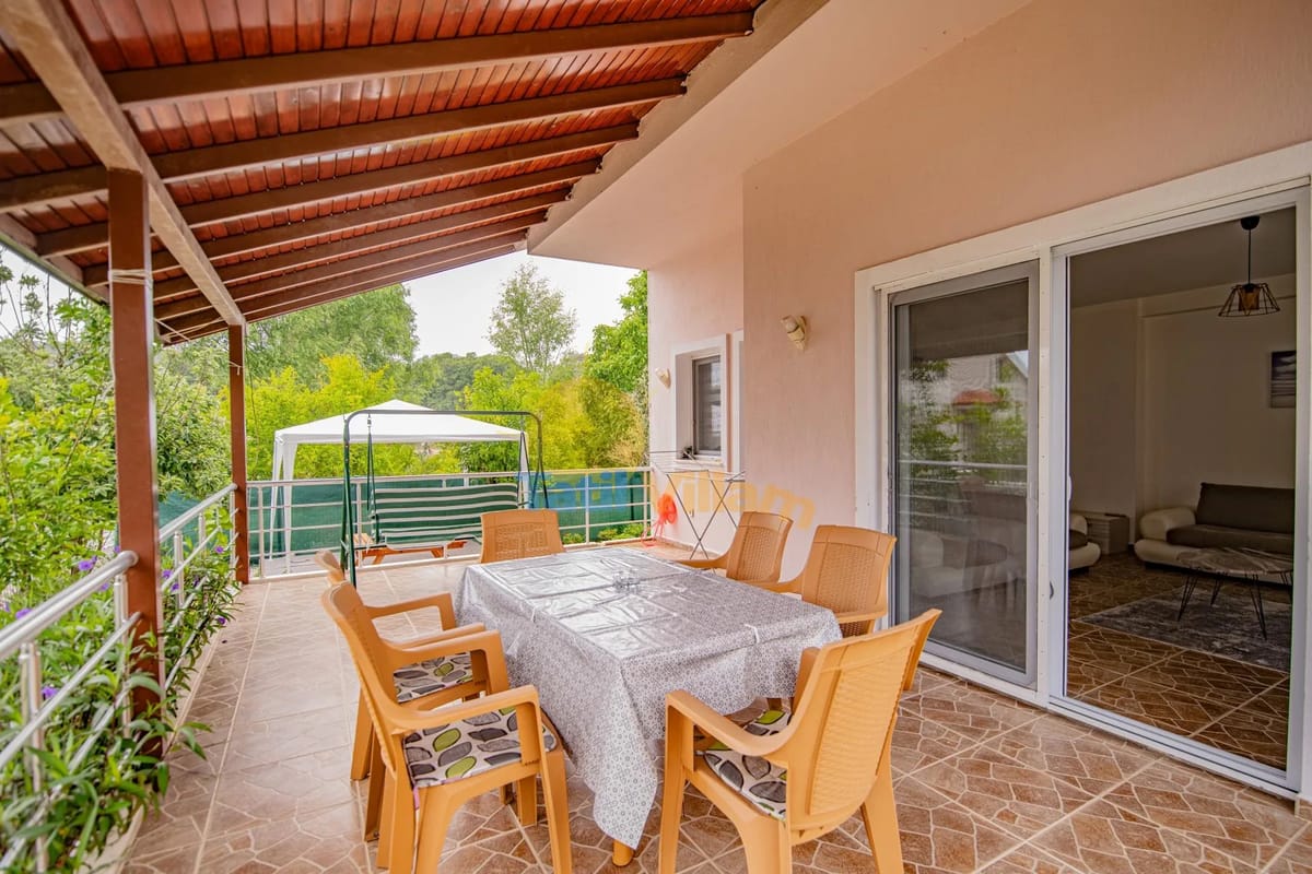 Villa Life