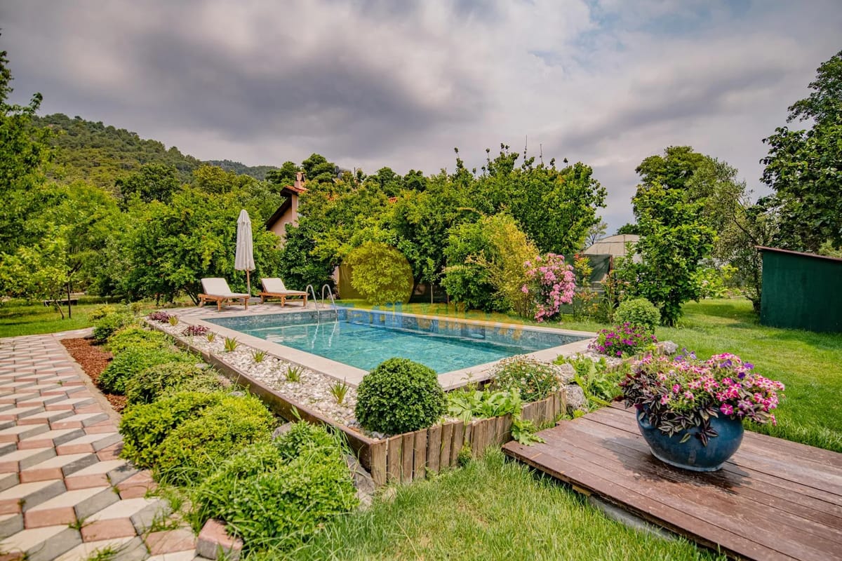 Villa Life