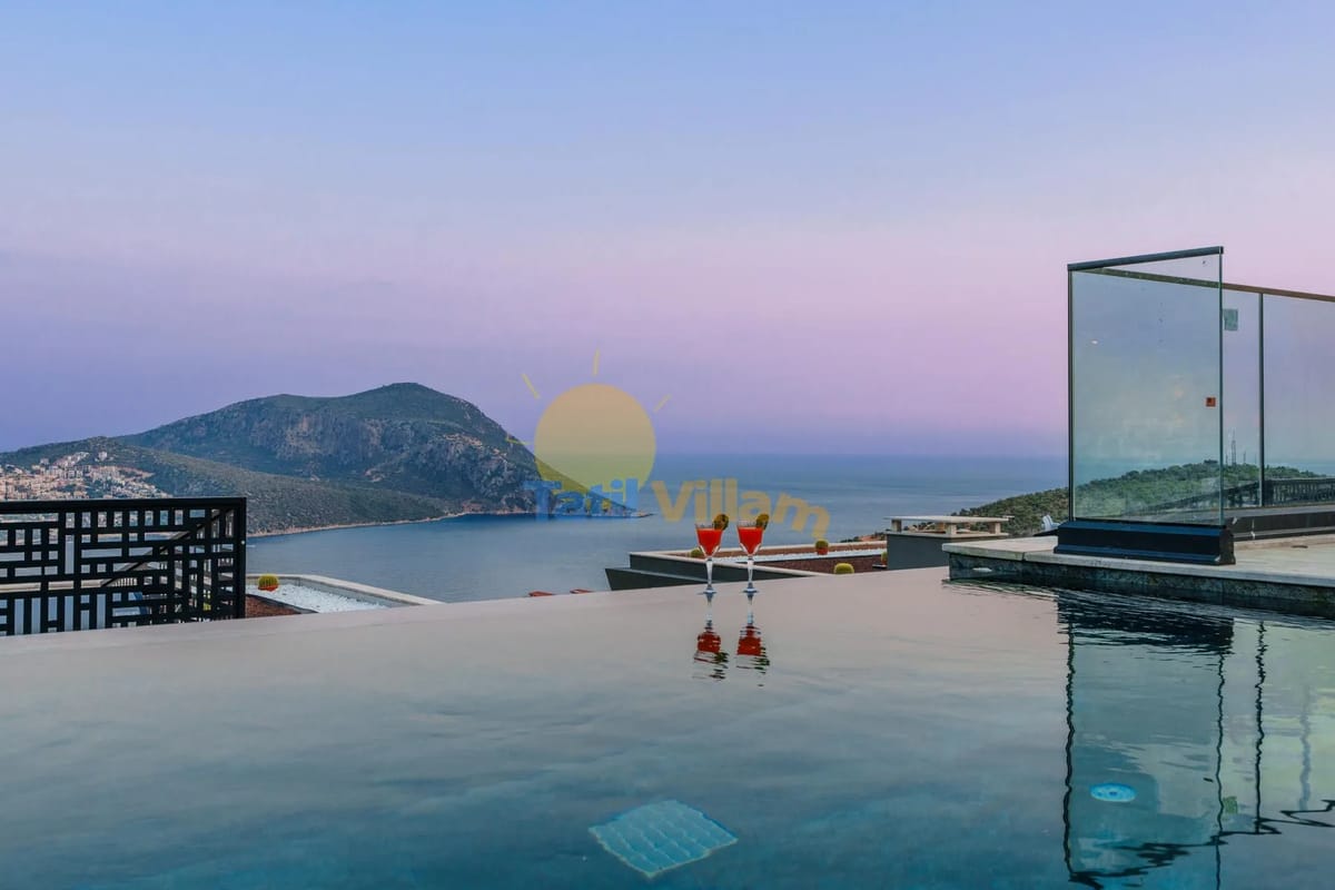 Villa Azura