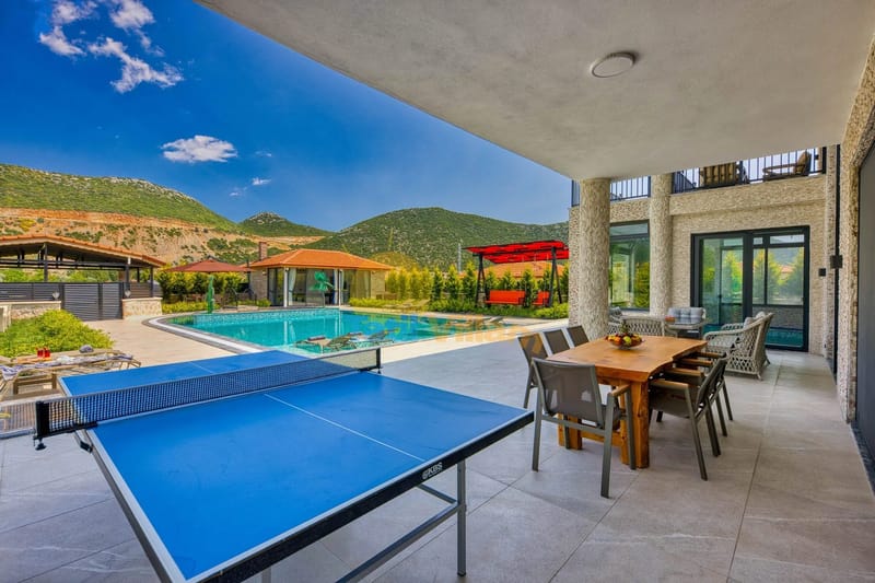 Villa Everest property photo