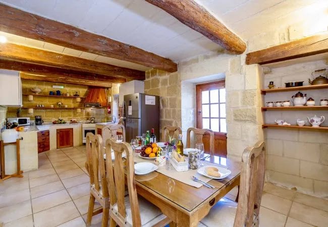 dormitorio de casa de campo en Gozo