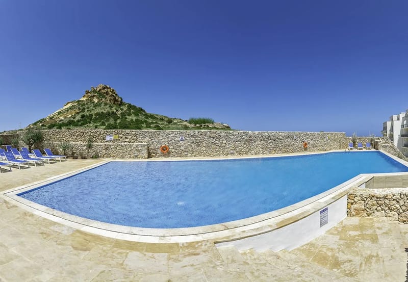 Apartamento en Marsalforn - The Hillock Penthouse South B14