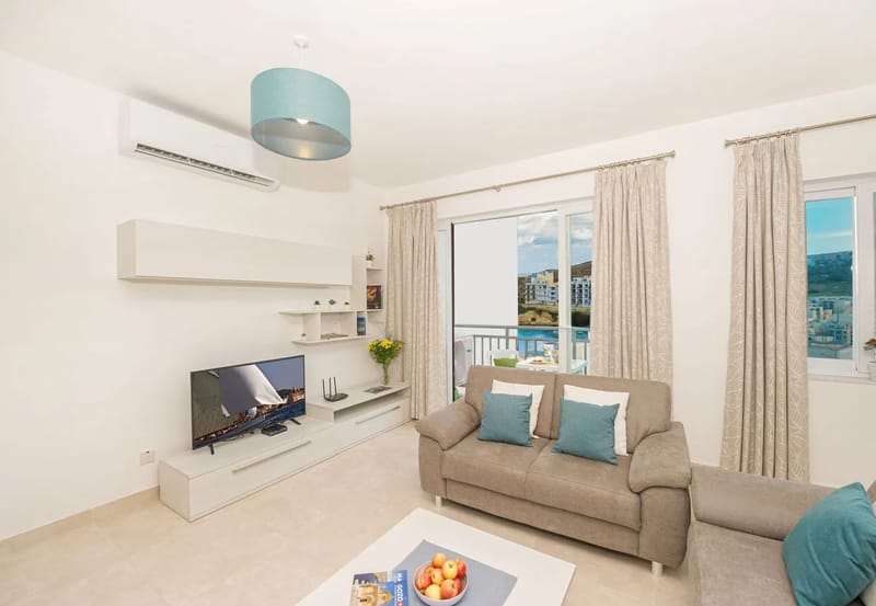 Apartment in Marsalforn - The Hillock Penthouse South D7