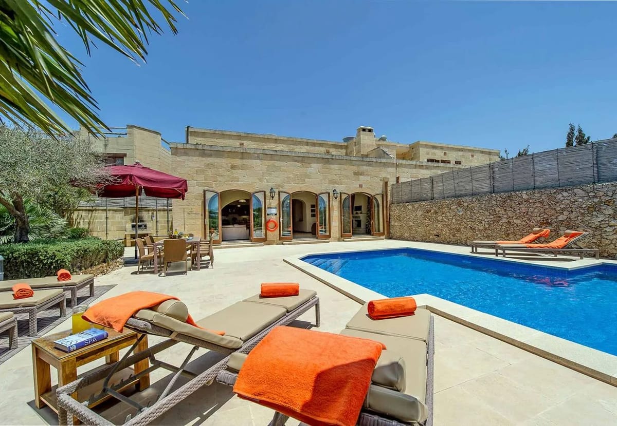 The Olives farmhouse in Gozo with pool