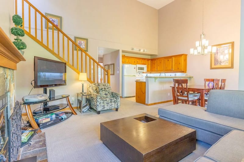 Painted Cliff 16 - Whistler Rental