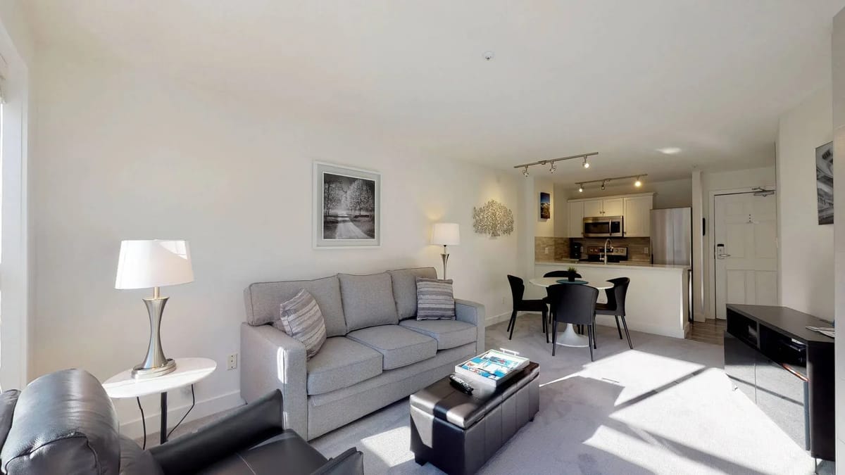 Living & Dining Areas