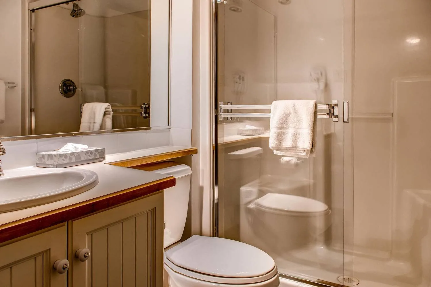 Main bathroom