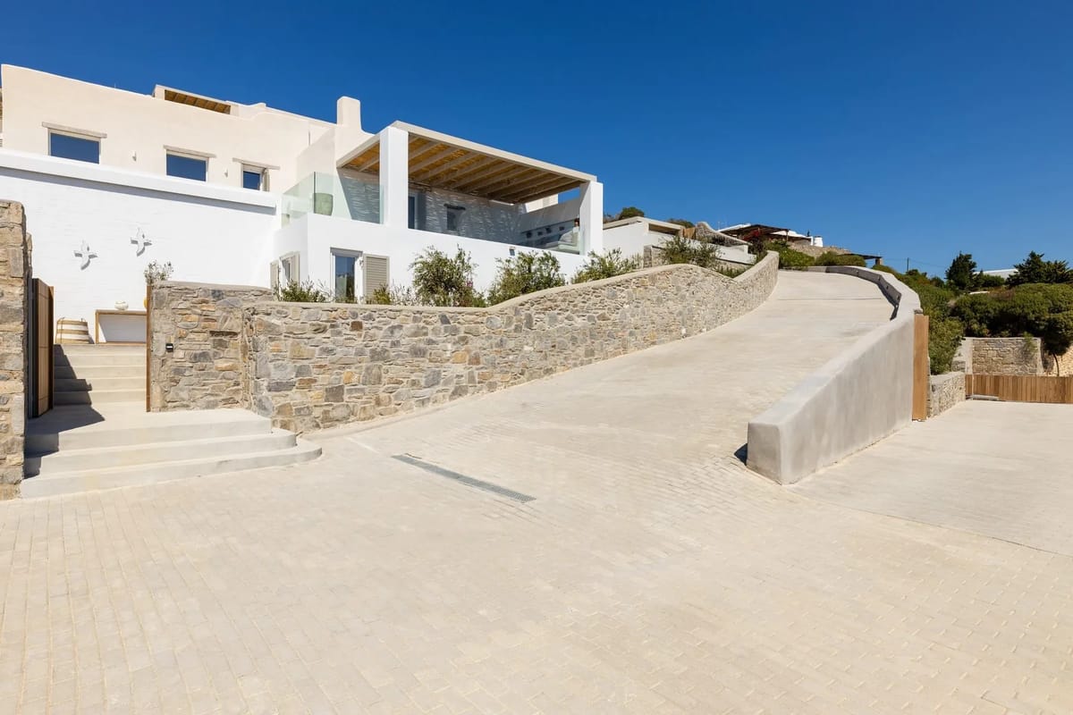 Paros luxury villa Hollis in Chryssi Akti - 3