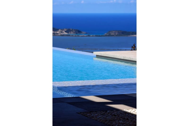 Gialova luxury villa Olivewood in Pylos - 2