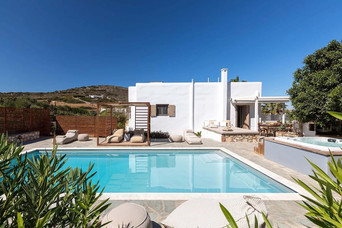 Chardonnay Villa in Paros
