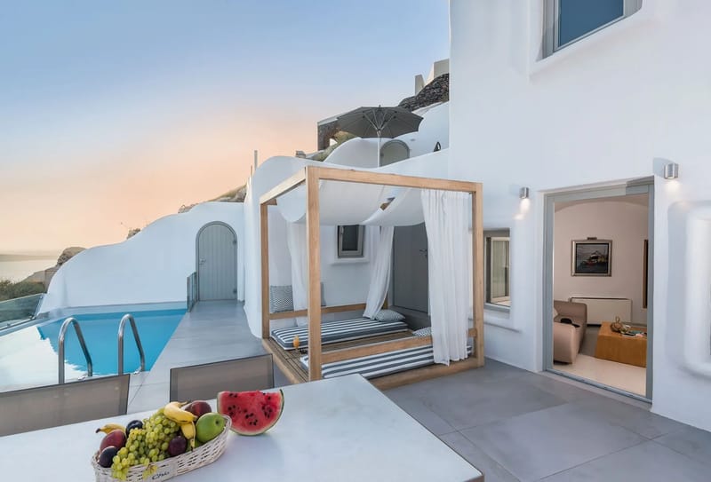 Santorini luxury villa Desiree in Oia - 3