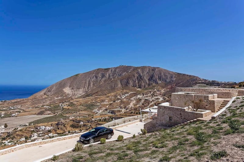 Santorini luxury villa Celadon in Pyrgos Kallistis - 1