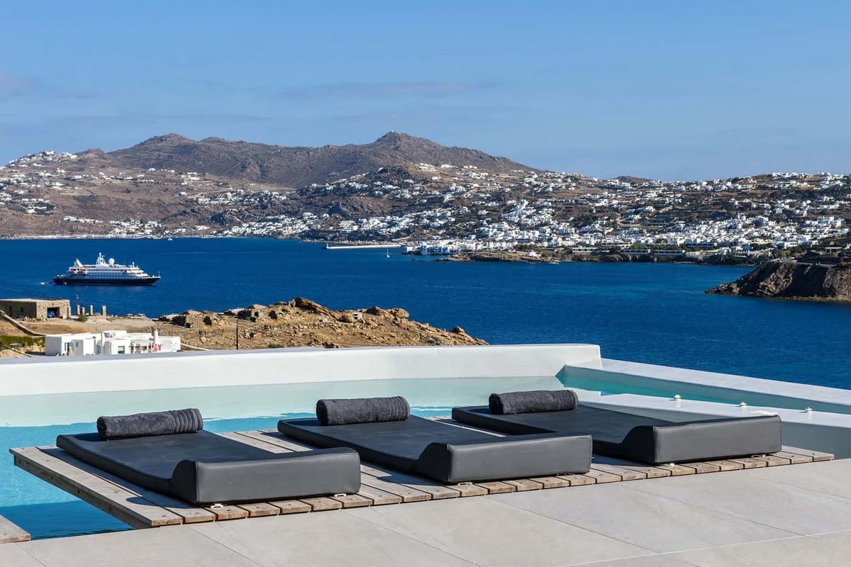 Nerovino en Kanalia, Mykonos