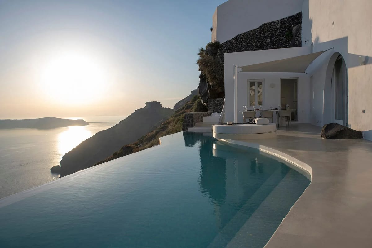 Skyler Villa in Santorini