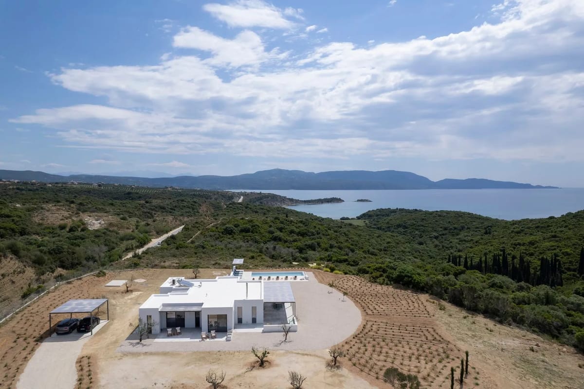 Methoni luxury villa Blackthorn in Messinia - 1