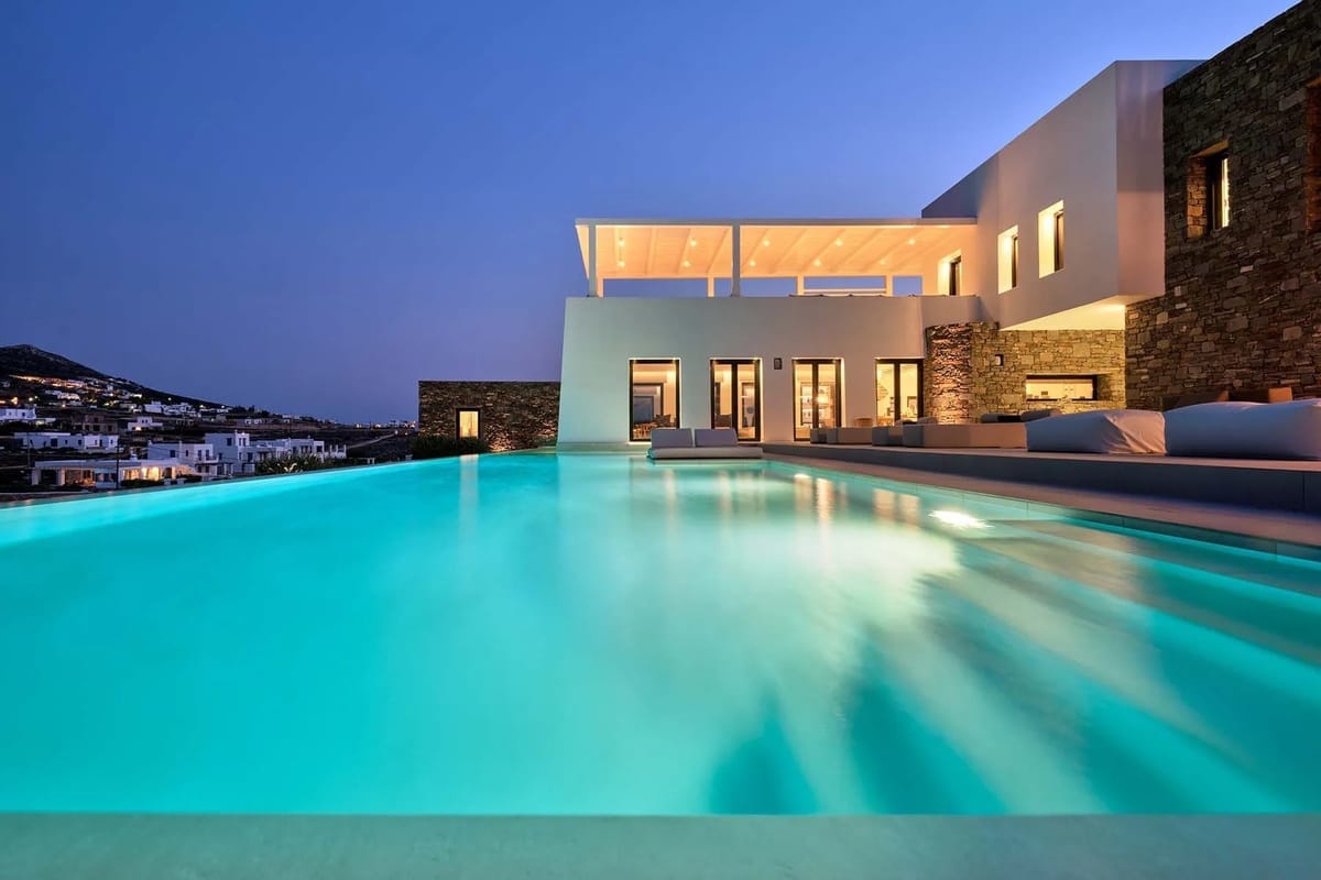 Figaro villa in Paros