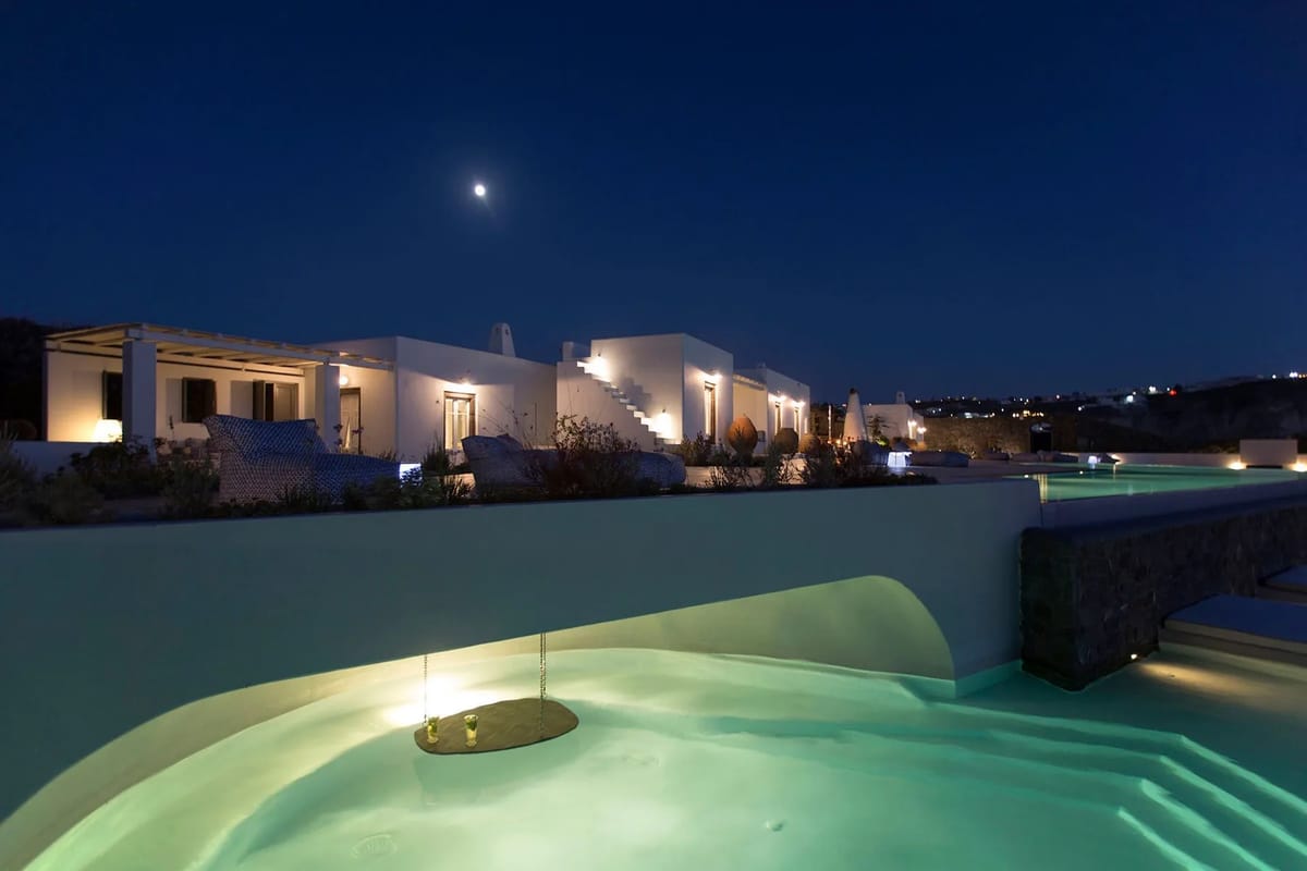 Santorini luxury villa The White Cliff Estate in Messaria - 2