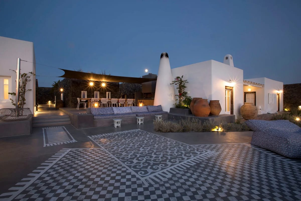 Santorini luxury villa The White Cliff Estate in Messaria - 1
