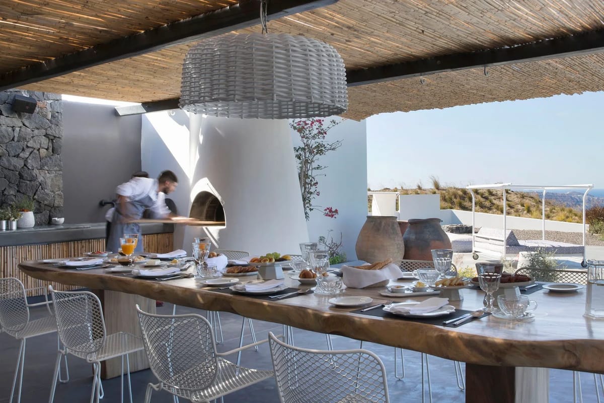 Santorini luxury villa The White Cliff Estate in Messaria - 3