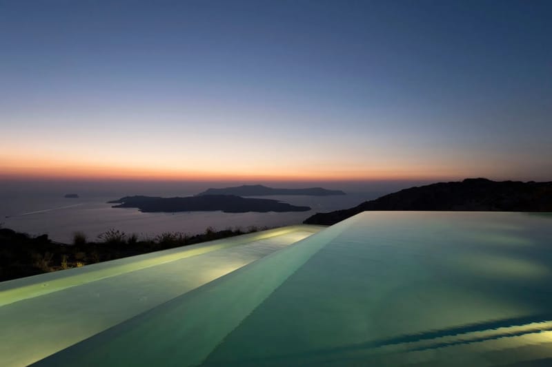 Villa de lujo en Santorini The White Cliff Estate en Messaria - 0