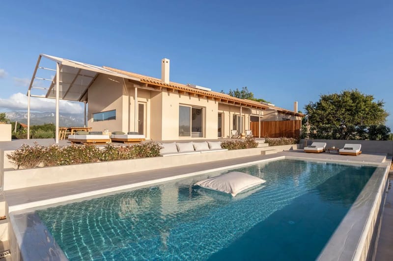 Chestnut villa in Kefalonia