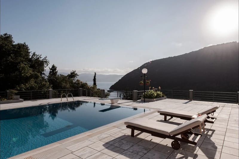 Raspberry Villa in Ithaki