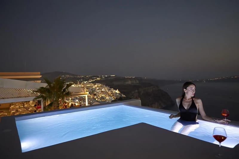 Santorini luxury villa Vayu in Fira - 4