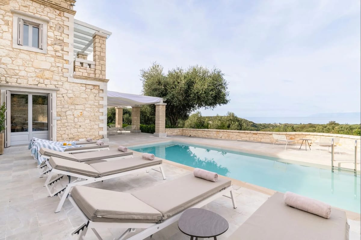 Phoenix villa in Corfu