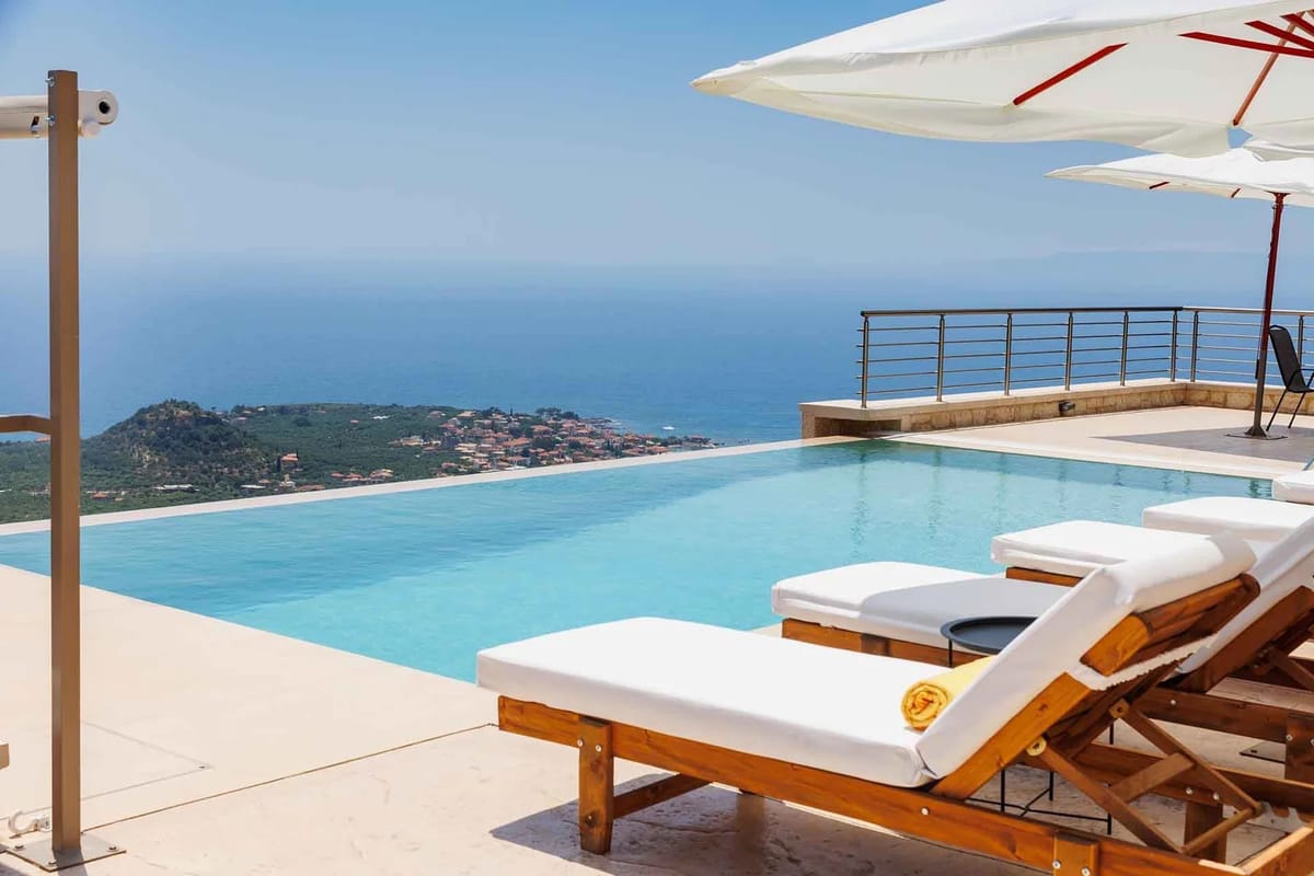 Mani luxury villa Serene Nest II - 0