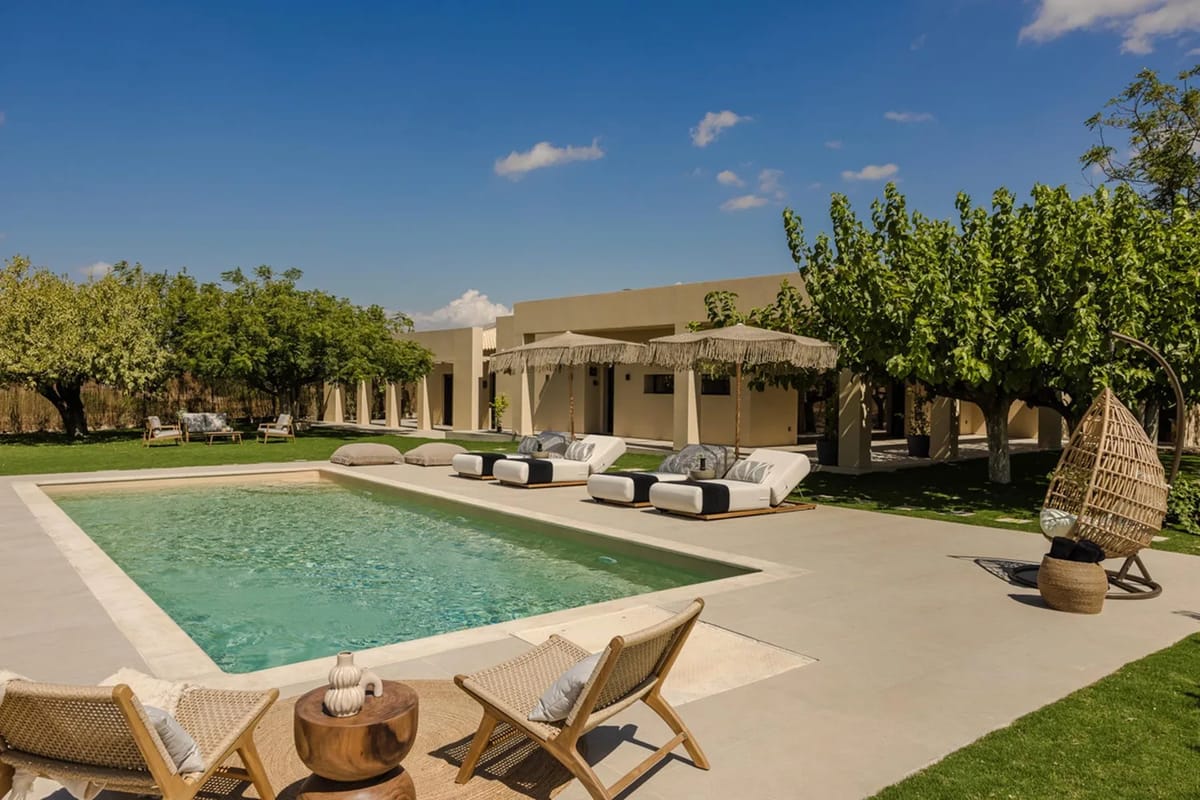 Chrysanthemum villa in Athens