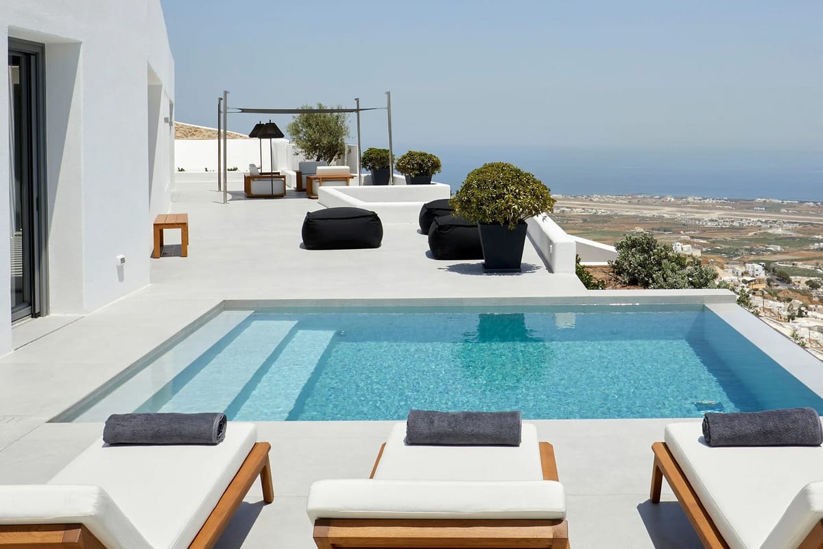 Papaya villa in Santorini