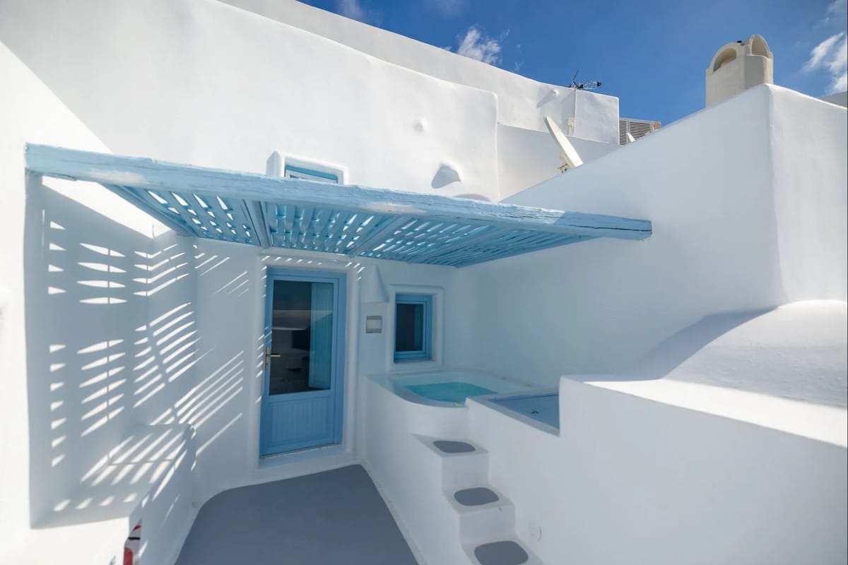 Santorini luxury villa Raelle in Imerovigli - 1