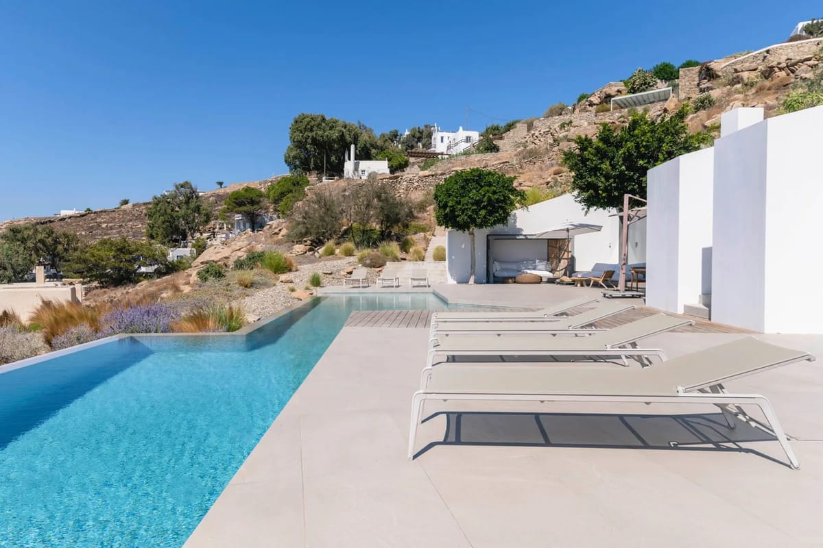 Mykonos luxury villa Skyrock in Agios Stefanos - 2