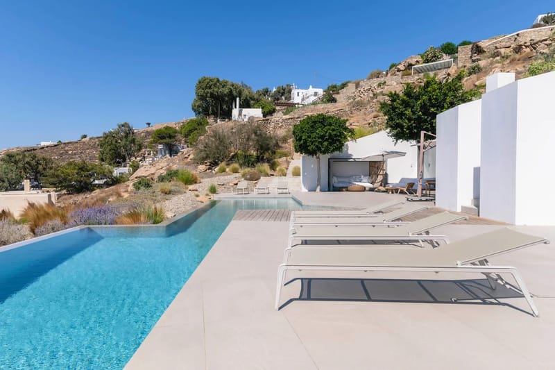 Mykonos luxury villa Skyrock in Agios Stefanos - 2