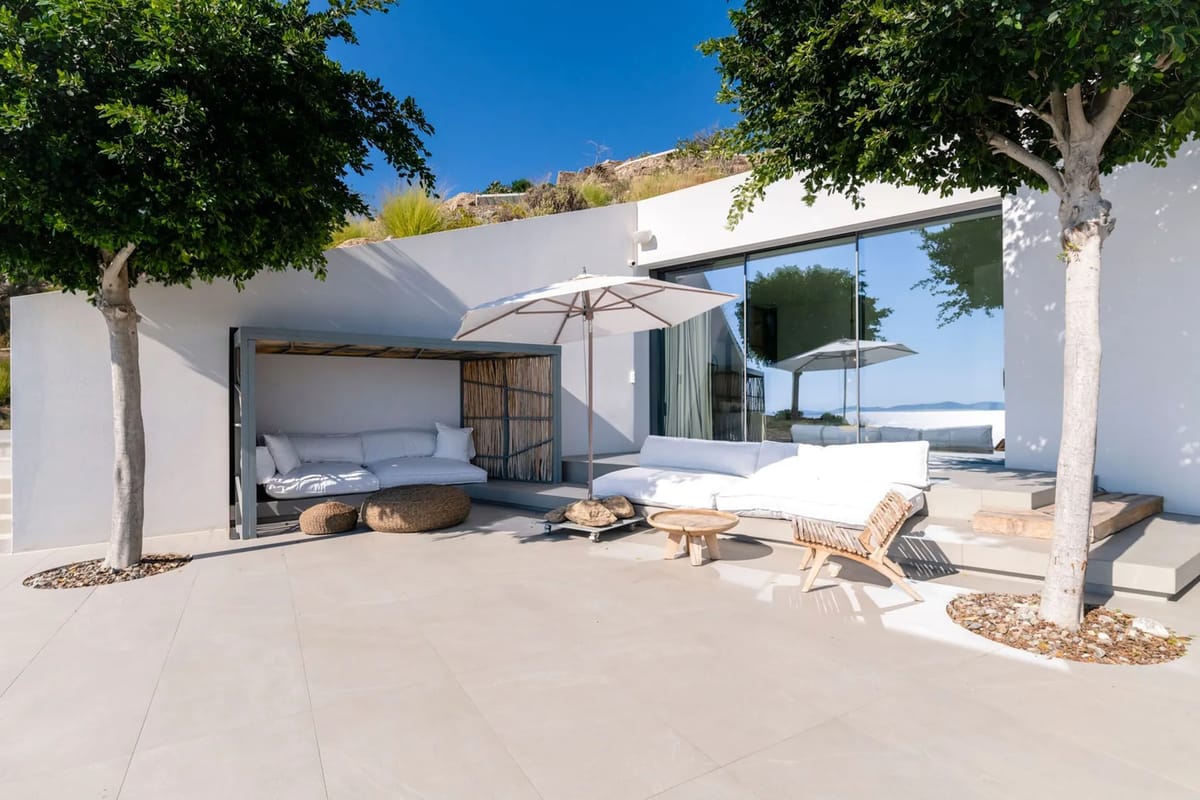 Mykonos luxury villa Skyrock in Agios Stefanos - 3