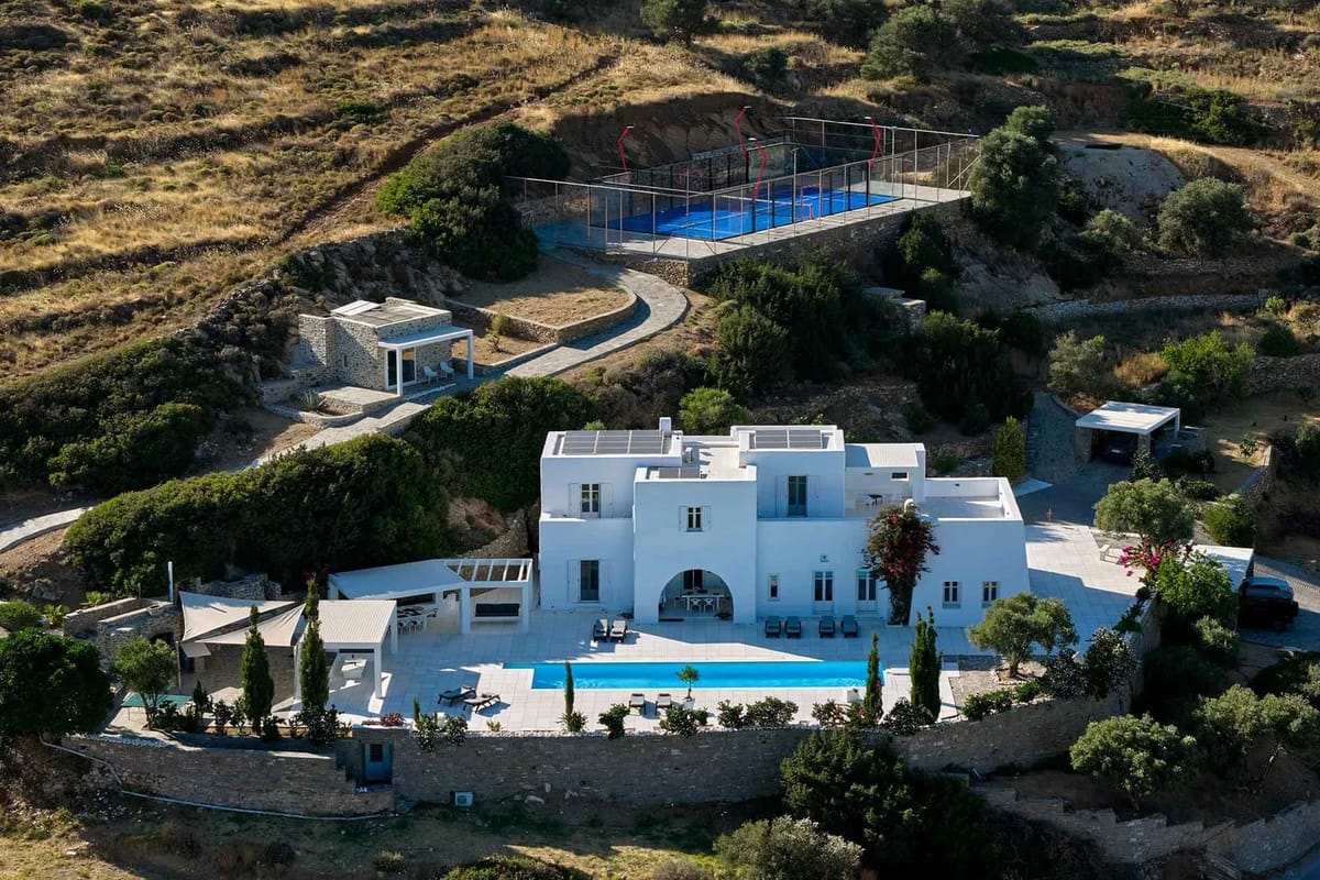 Mirabella Villa in Paros